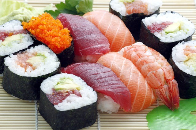 sushi-tuna, salmon