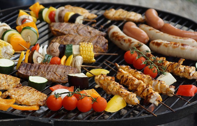 grilled food, showing safe summer eating