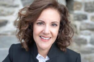 headshot colleen bertrand 