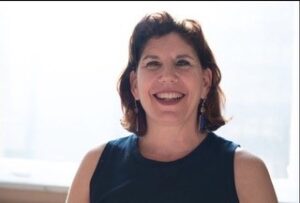ariel weiss headshot